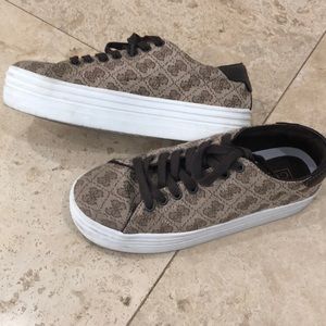 Guess monogram sneakers shoes